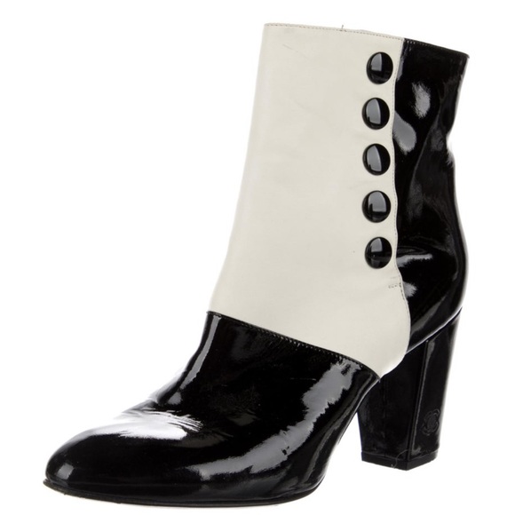 CHANEL 2-Tone Black & White Patent Boots - Picture 2 of 5
